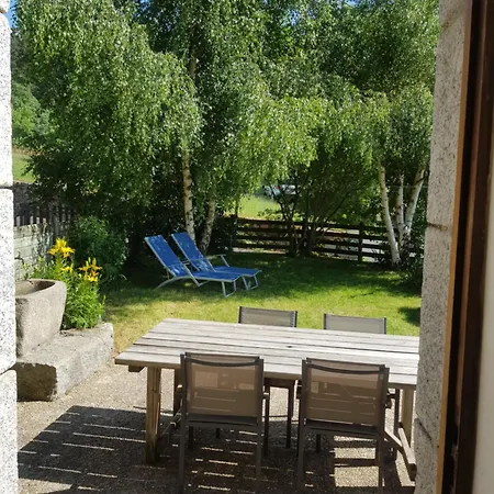 A La Campagne 3 * Proche A75 En Margeride. La Roche (Lozere)